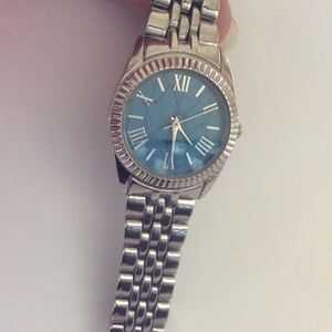 Quartz Light Blue Dial Watch GENWM968 With Stainless Steel Band